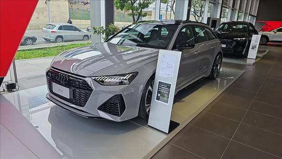 AUDI RS6 4.0 V8 TFSI MHEV AVANT PERFORMANCE TIPTRONIC